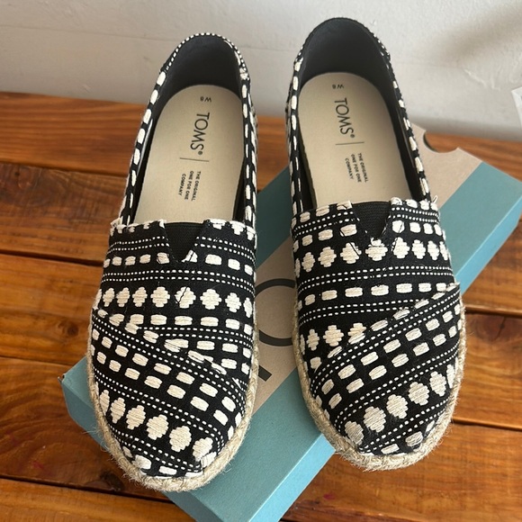 Toms Shoes - TOMS Women's Alpargata Rope Black and White Espadrilles
